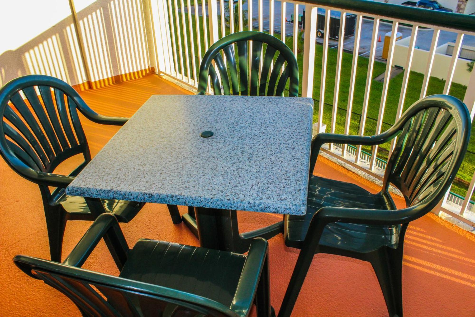 The Resort On Cocoa Beach Room photo