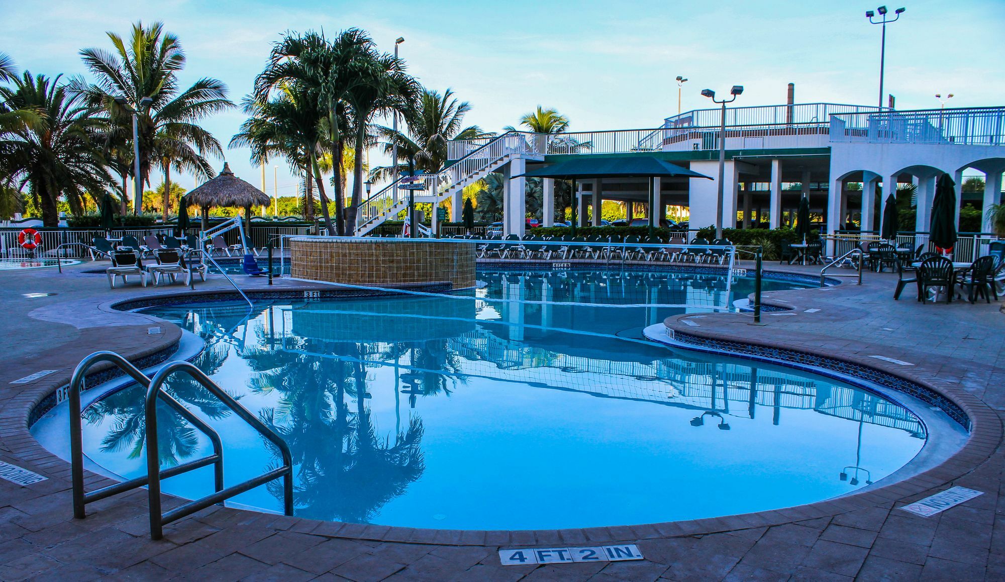 The Resort On Cocoa Beach Exterior photo
